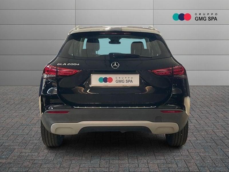 Mercedes-Benz GLA 200 d Business auto