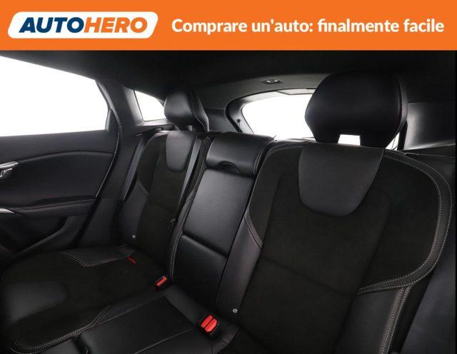 VOLVO V40 D2 R-design