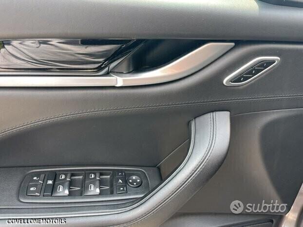Maserati Levante 3.0 diesel pack sport pell tetto