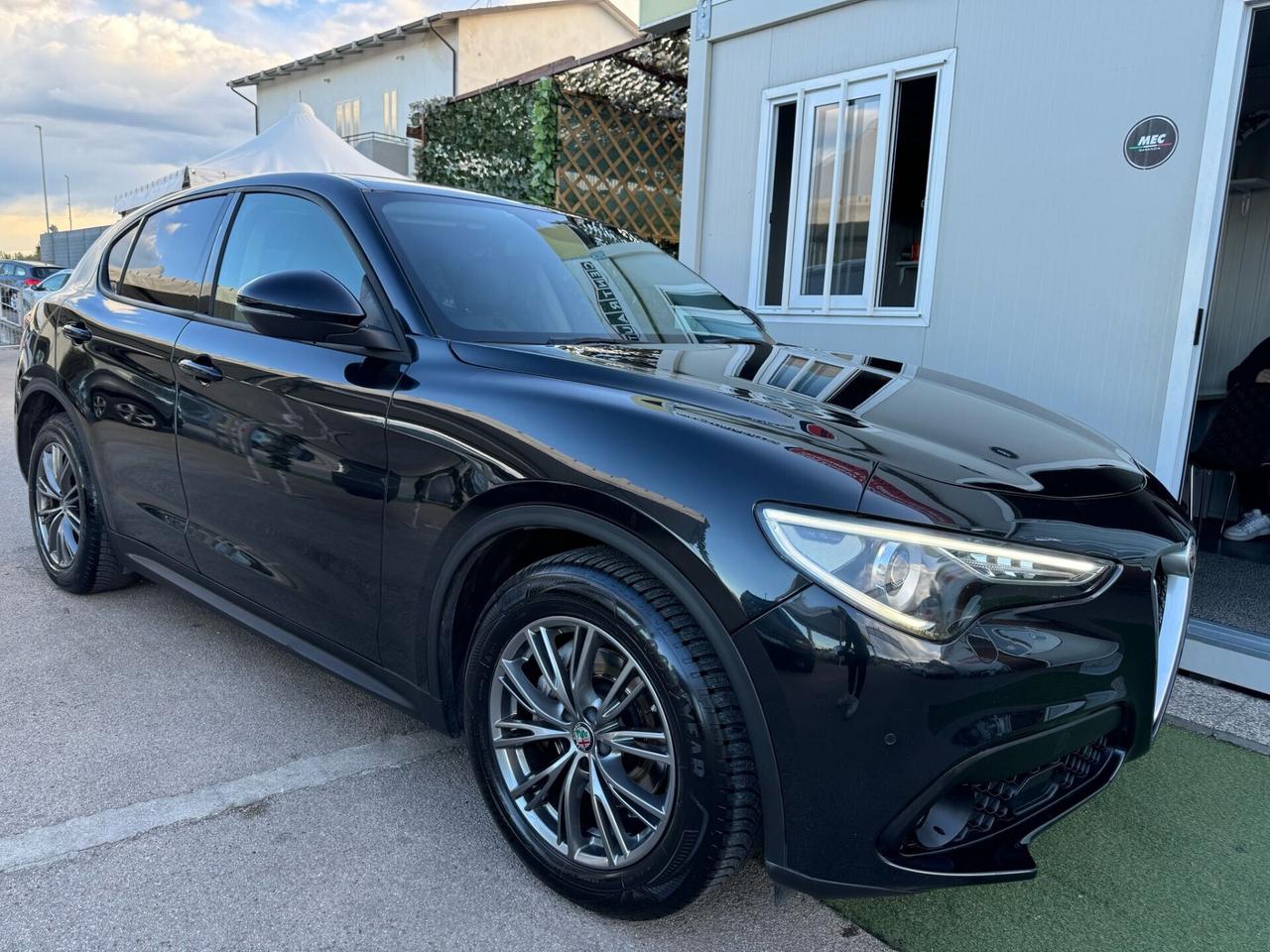 Stelvio 2.2 TD 180CV AT8 RWD Executive