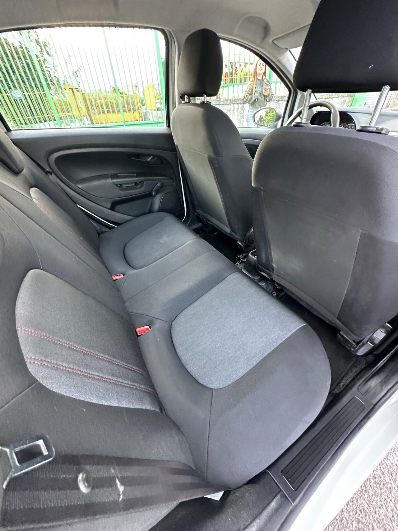 Fiat Punto 1.3 MJT II 75 CV 5 porte Easy