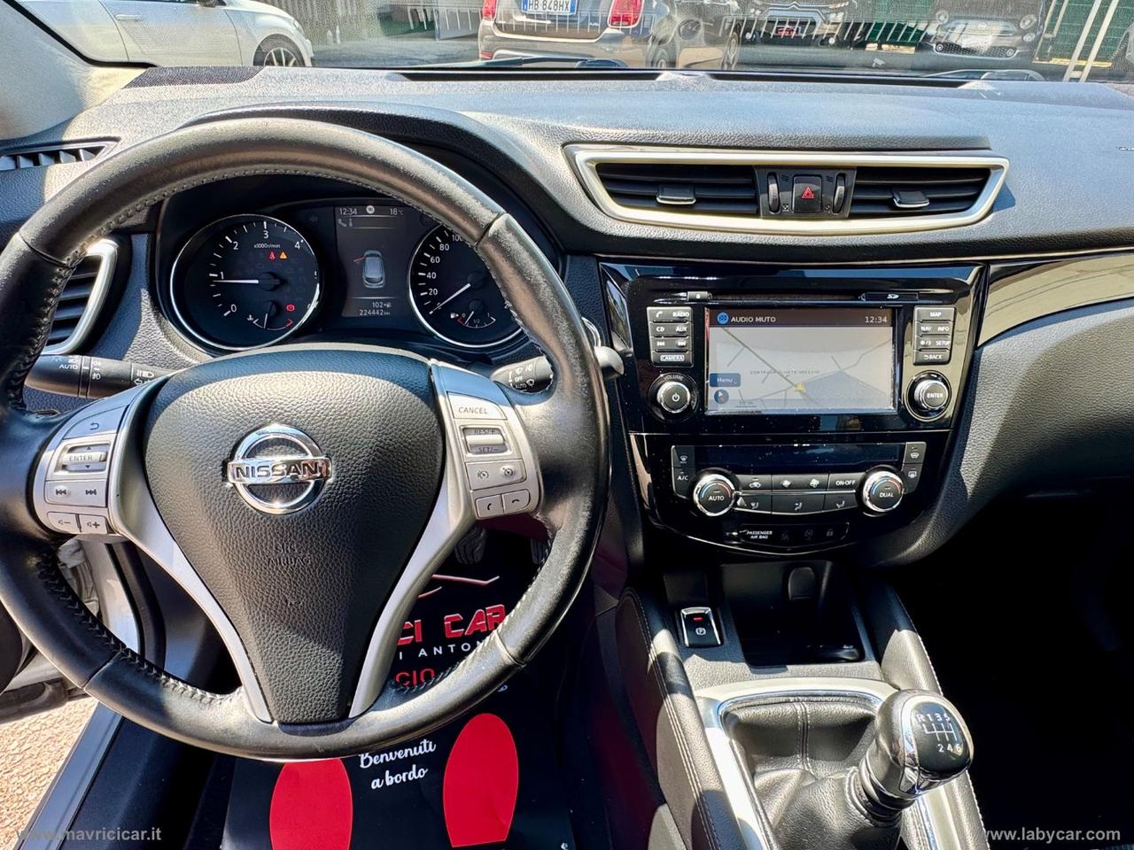 NISSAN Qashqai 1.6 dCi 4WD N-Connecta