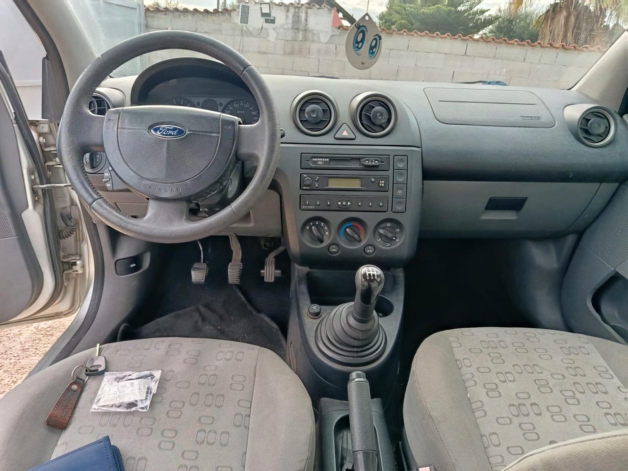 Ford Fiesta 1.2 16V 5p. Ambiente