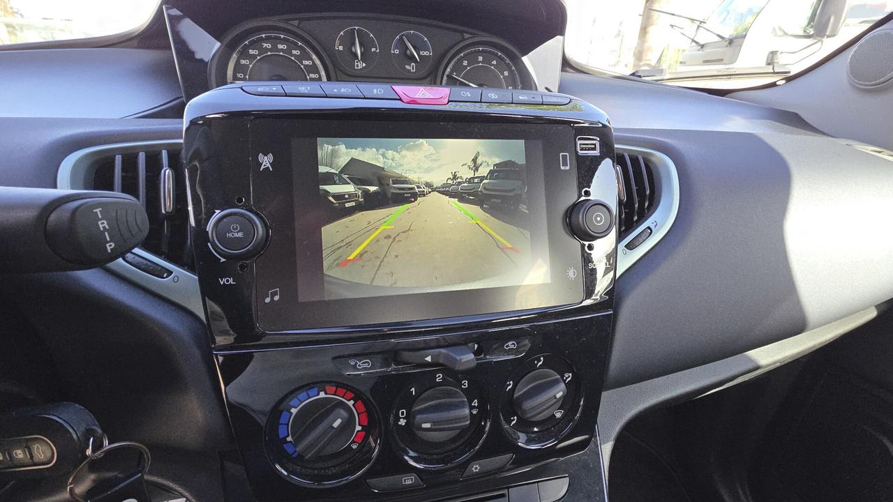 Lancia Ypsilon 1.0 FireFly 5 porte S&S Hybrid Gold Plus