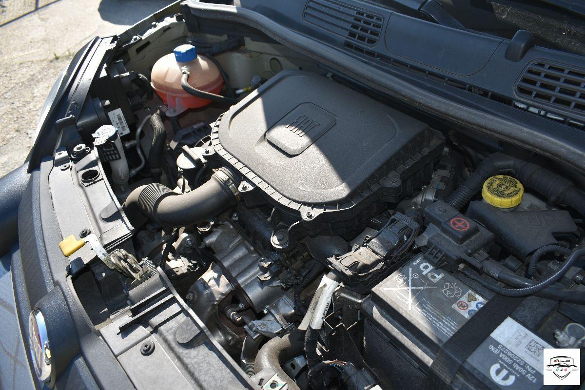 FIAT - Panda - 1.0 FireFly S&S Hybrid City Cross