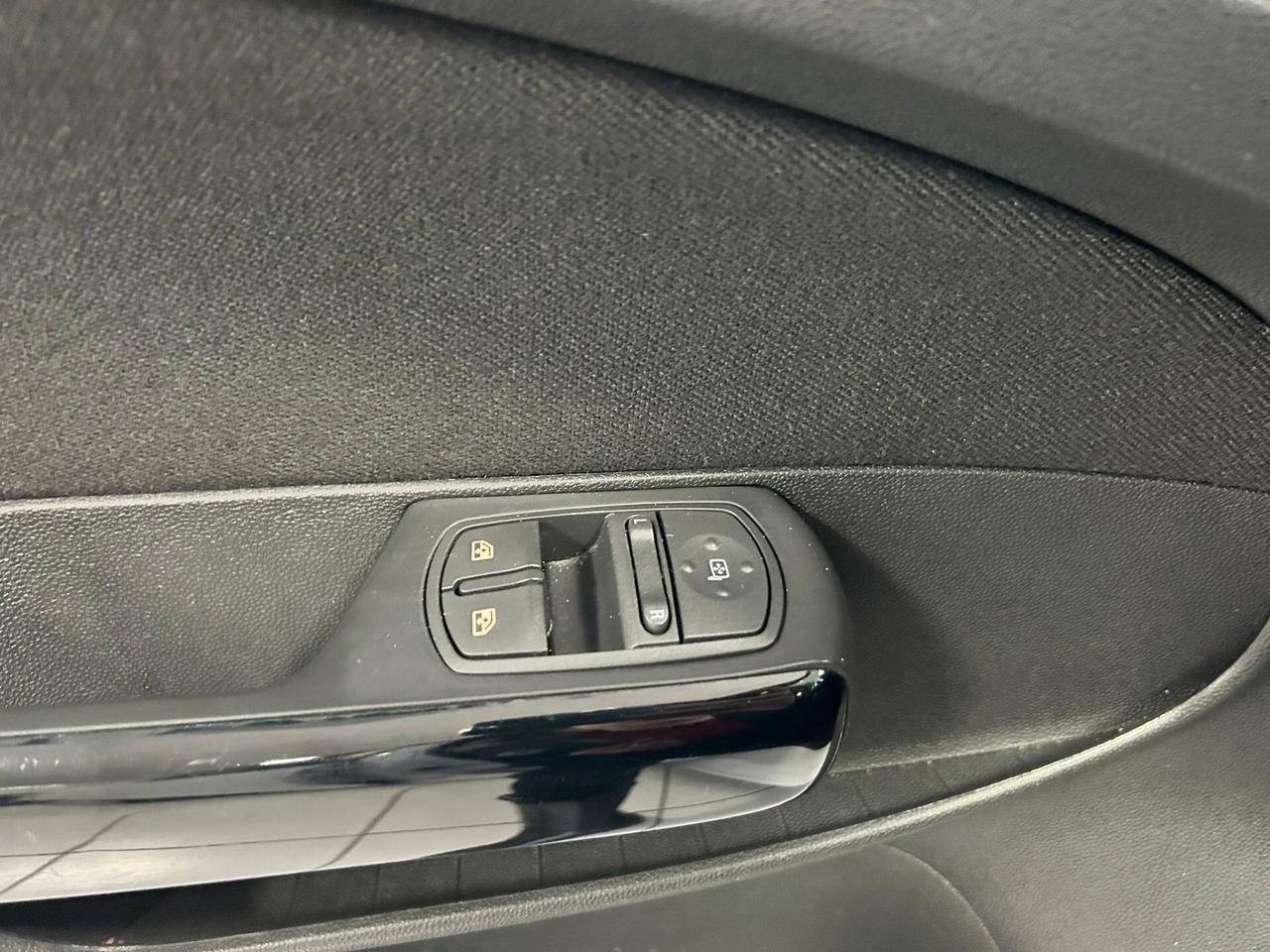 Opel Corsa 1.2b cambio automatico 2013