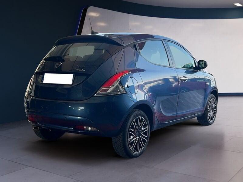 Lancia Ypsilon Ypsilon 1.0 FireFly 70cv S&S Hybrid SILVER PLUS