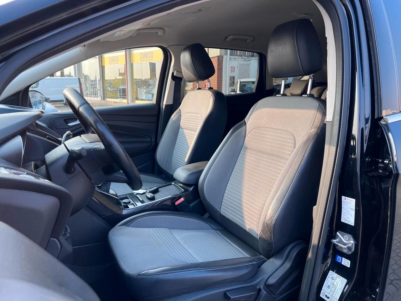 Ford Kuga 1.5 TDCI 120 CV S&S 2WD ST-Line Business