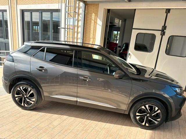 Peugeot 2008 PureTech 100 S&S Allure Navi Pack