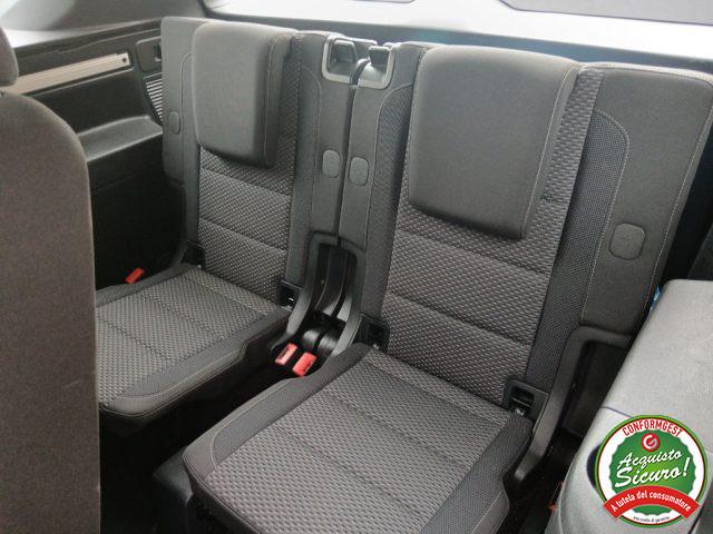 VOLKSWAGEN Touran 2.0 TDI 150 CV SCR DSG 7 posti BlueMotion Tech.