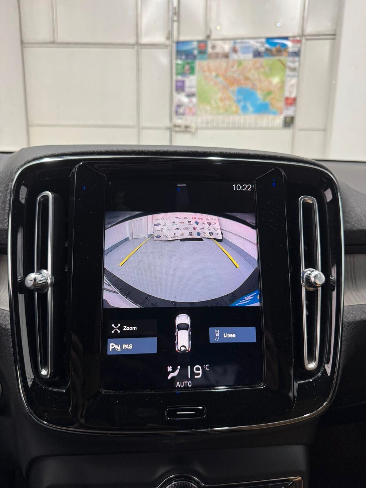 Volvo XC40 T3 Geartronic R-design