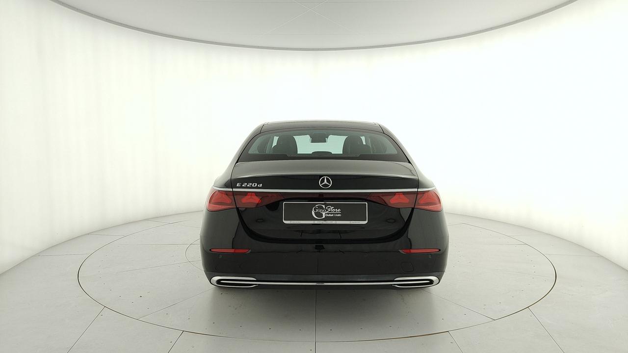 Mercedes-Benz E 220 d Advanced auto