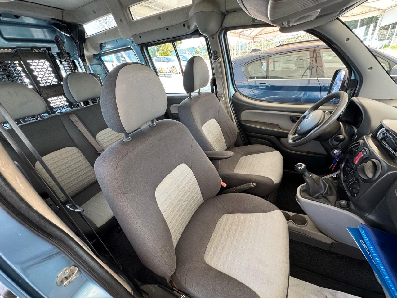 Fiat Doblò 1.9MJ 120CV trasporto disabili pedana idraulica