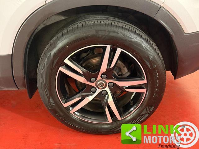 VOLVO XC40 D3 R-design MANUALE IVA PELLE GARANZIA 24 MESI
