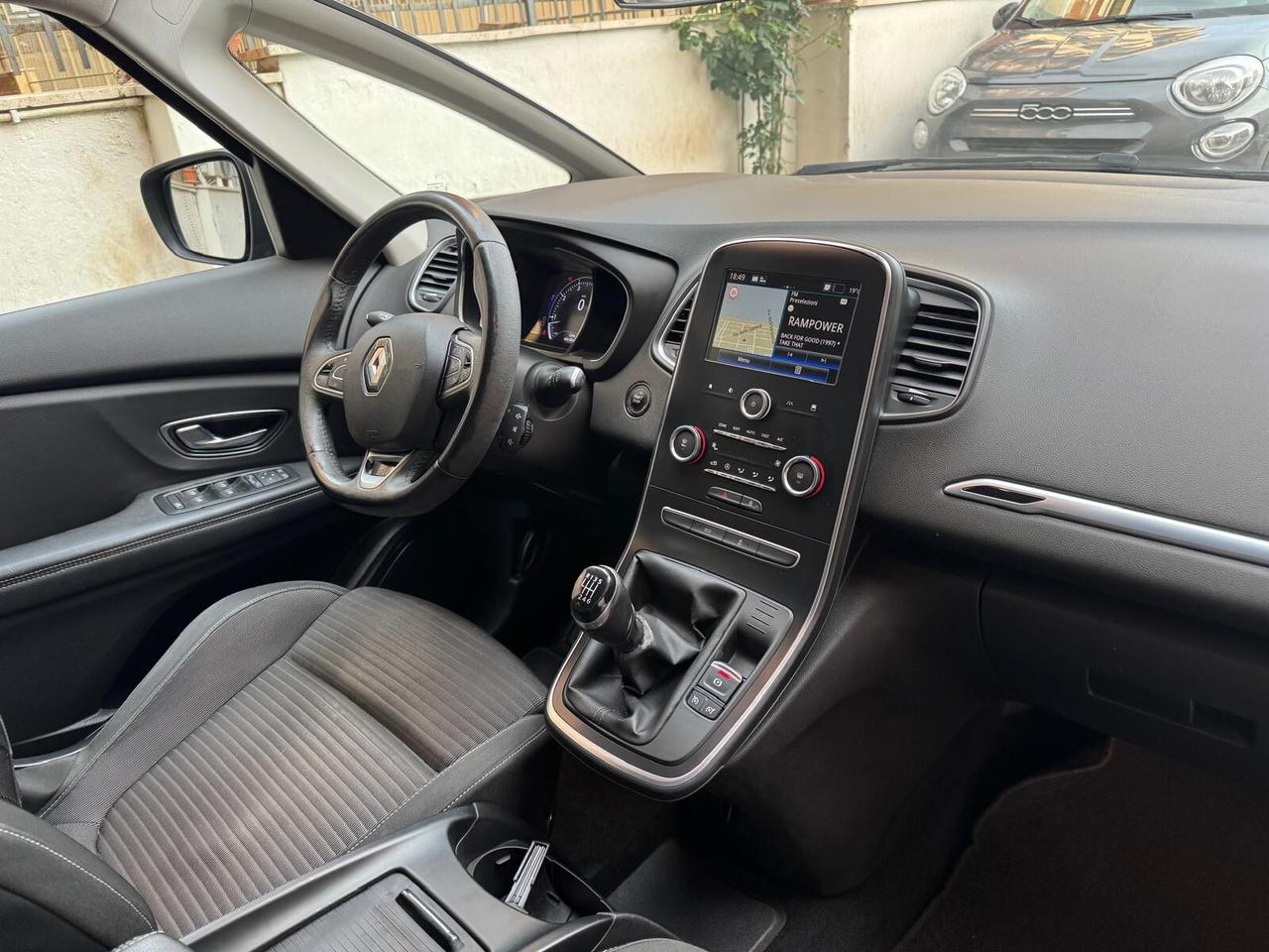 RENAULT Scenic TCe 140CV Intens