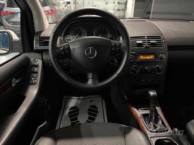 MERCEDES-BENZ A 180 BlueEFFICIENCY Style