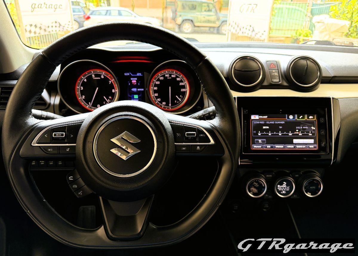 SUZUKI - Swift - 1.2 Hybrid Top