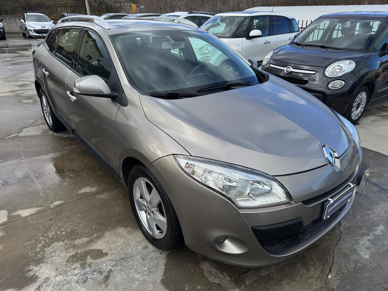 Renault Megane 1.5 dCi 110CV SporTour Energy/Navy/2011