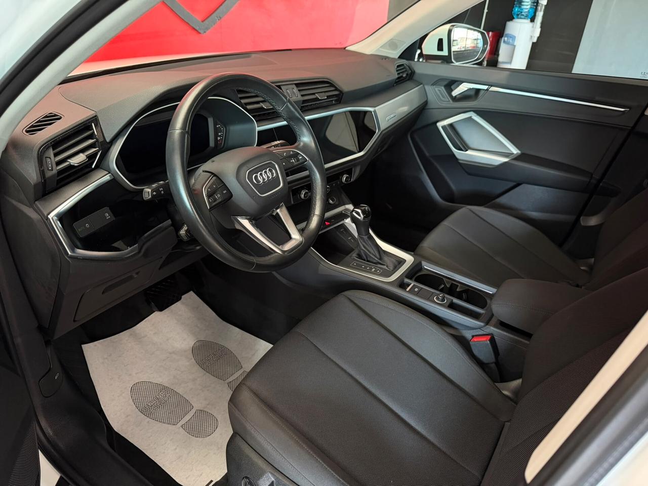 Audi Q3 35 TDI quattro S tronic Business Advanced