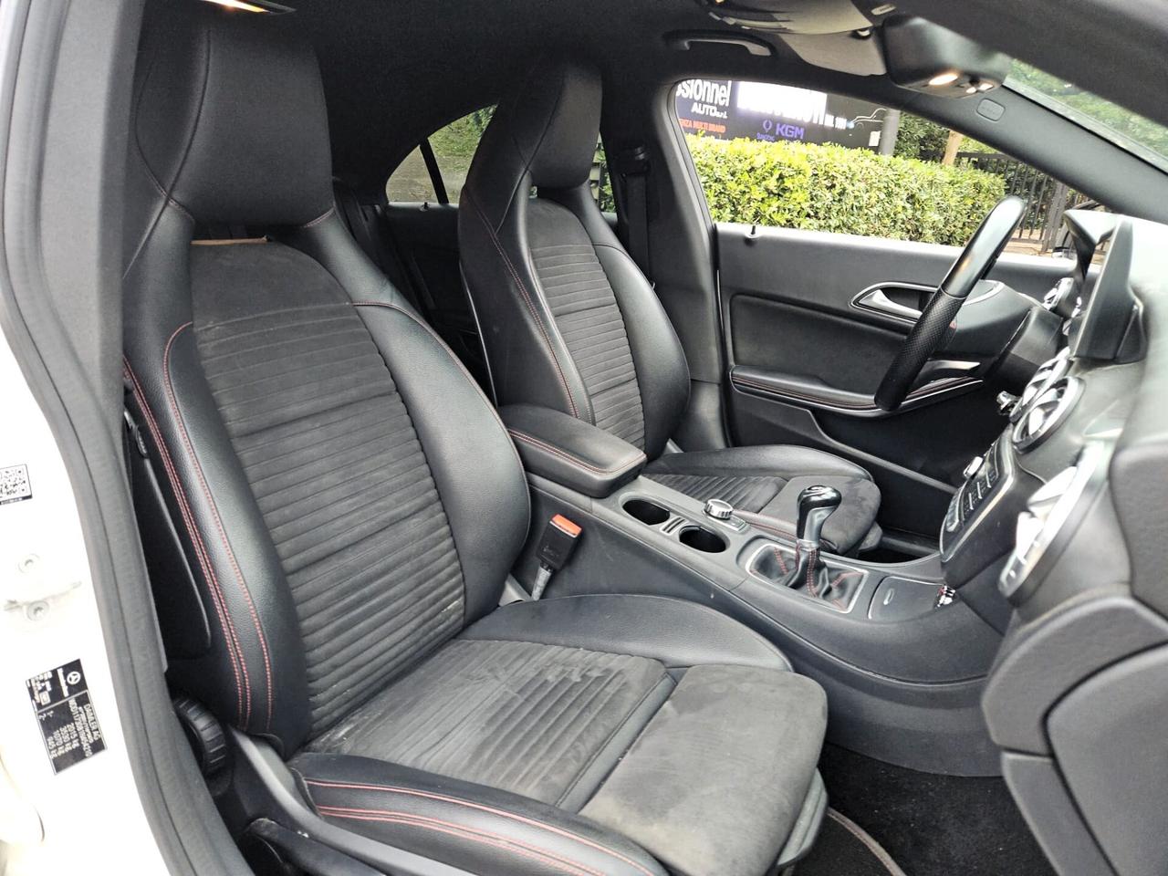 Mercedes-benz CLA 200 d Premium
