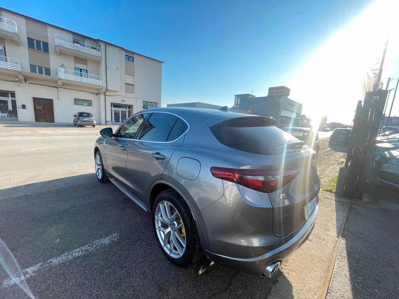 Alfa Romeo Stelvio 2.2 Turbodiesel 210 CV AT8 Q4 Super