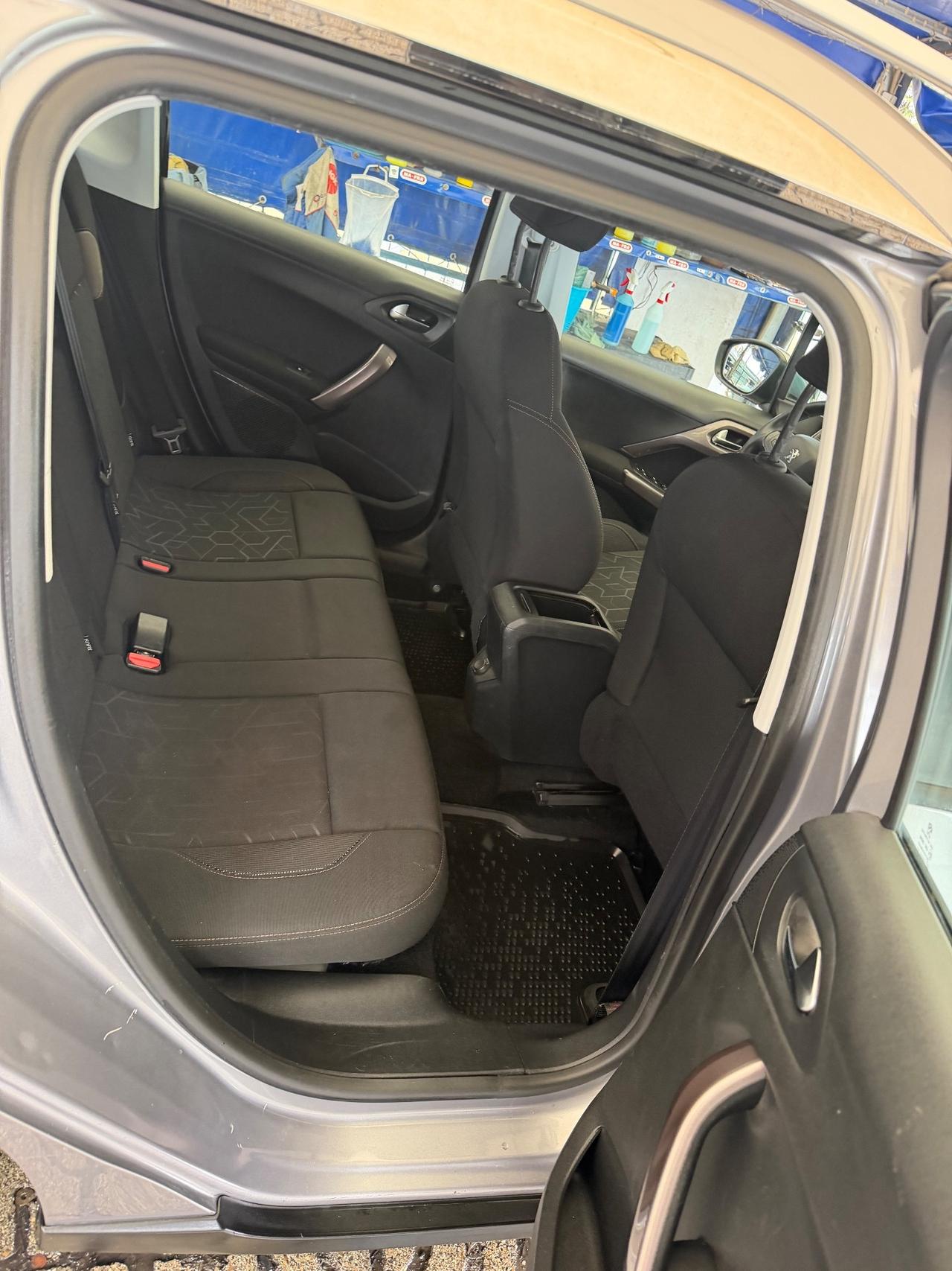 Peugeot 2008 1.6 e-HDi 92 CV Stop&Start Active