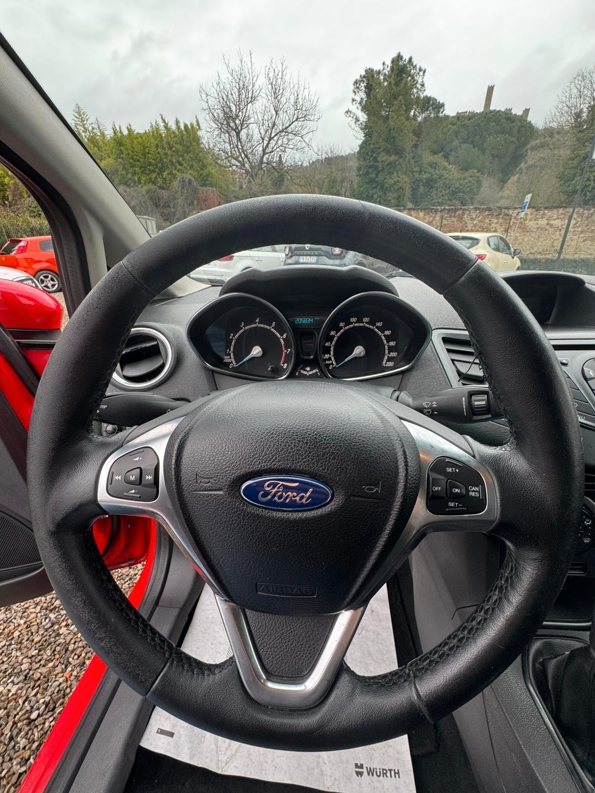 Ford Fiesta 1.4 3 porte Bz.- GPL Black & White Edition GPL CASA MADRE