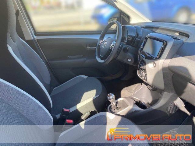 TOYOTA Aygo Connect 1.0 VVT-i 72 CV 5 porte x-play