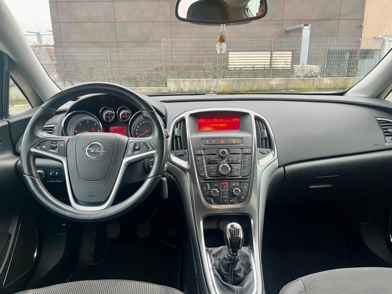 Opel Astra 1.7cdti 2011 109.000km cinghia/tagliando appena fatti