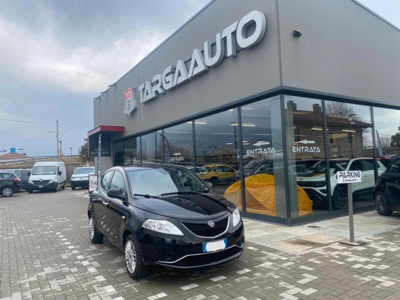 Lancia Ypsilon 5 Porte Ypsilon 1.2 Gold ecochic Gpl 69cv