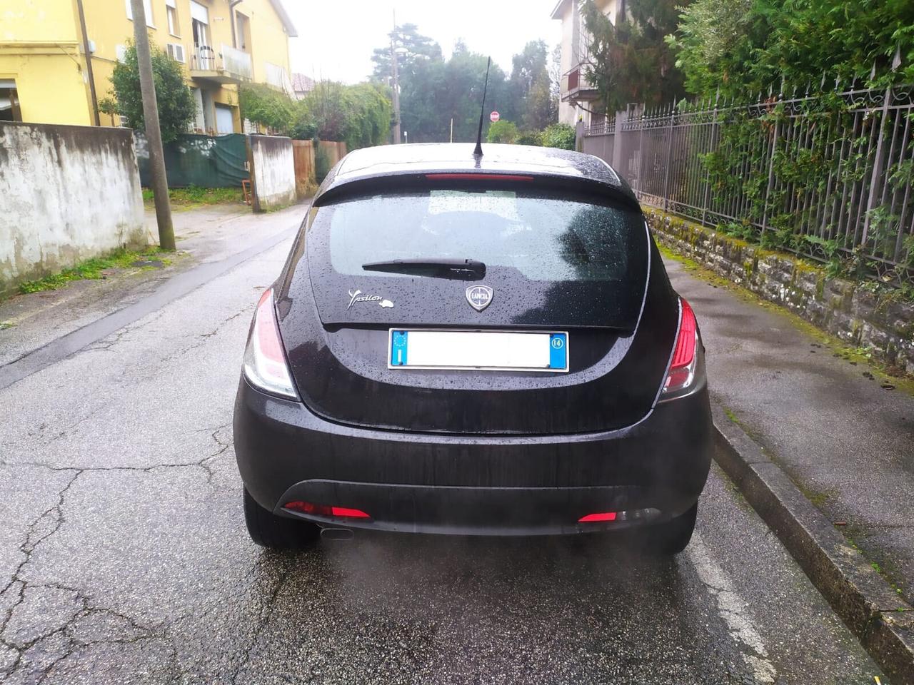 Lancia Ypsilon 1.2 69 CV 5p GPL Ecochic BOMBOLA NUOVA - 2014