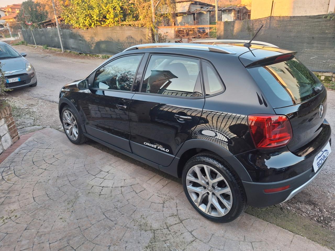 Volkswagen Polo 1.4 TDI 90 CV DSG 5p. Modello Cross automatica
