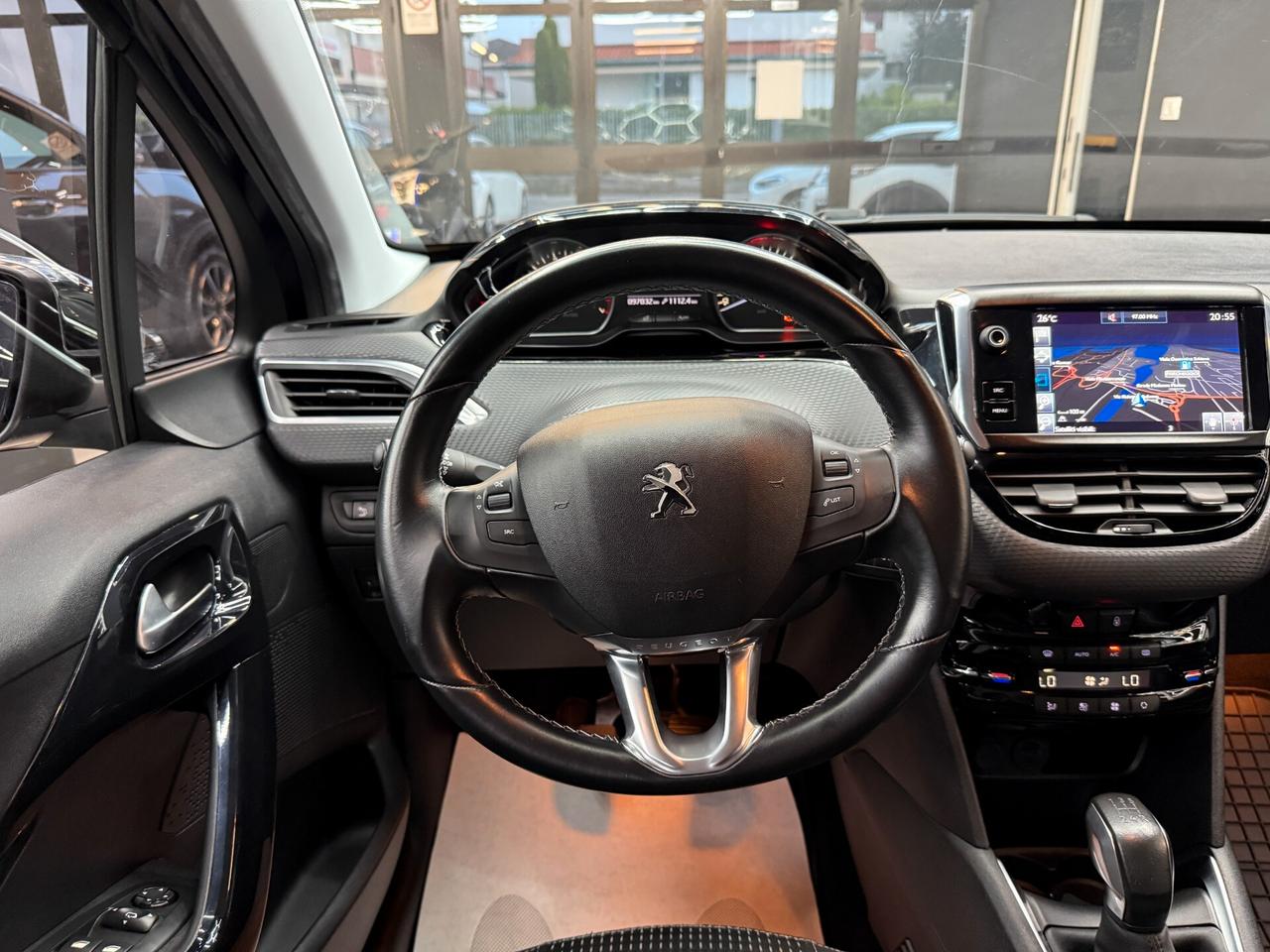 Peugeot 208 1.2 82CV puretech Allure OK NEOPATENTATI