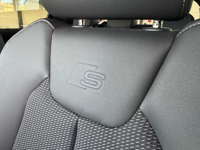 AUDI A1 SPB 30 TFSI S line Interiors