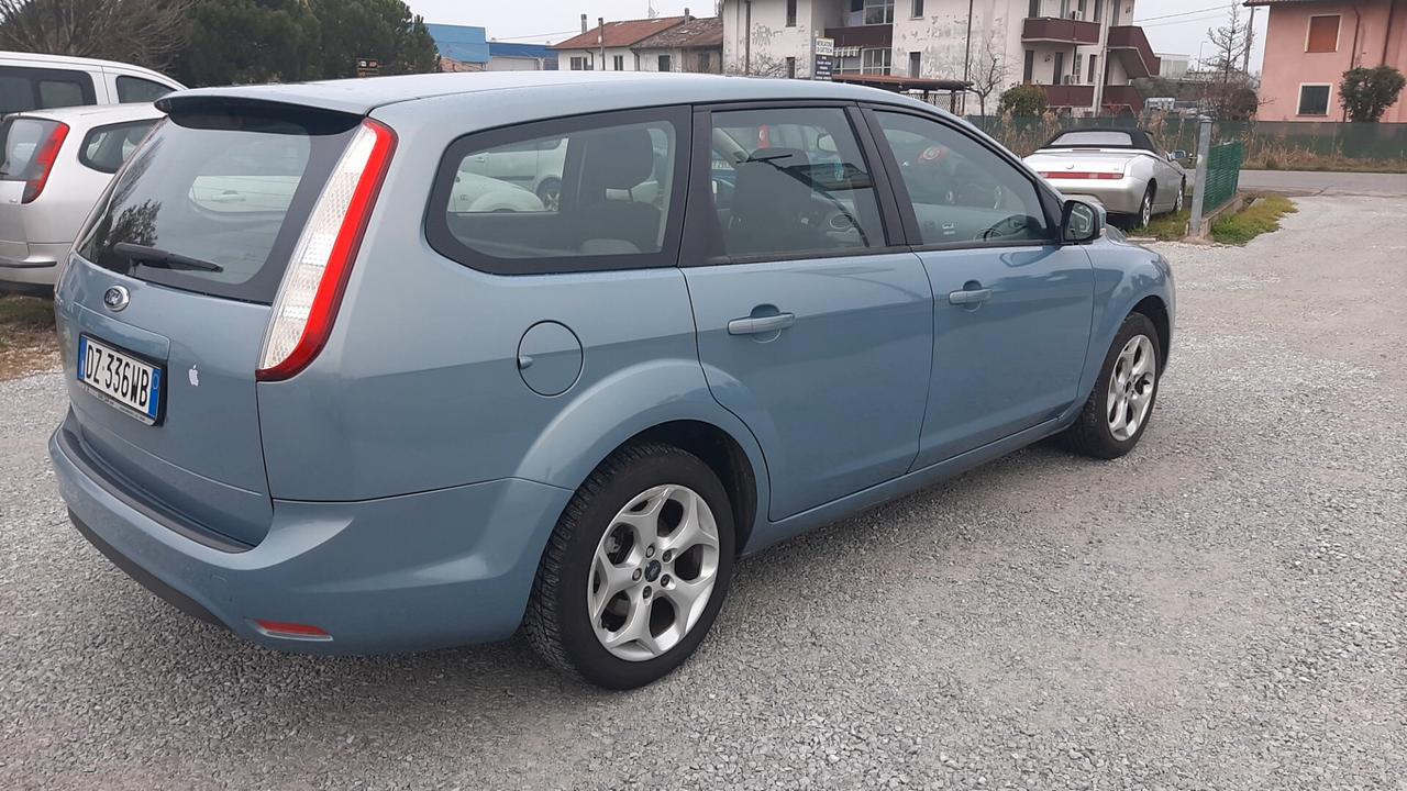 Ford Focus 1.6 16v GPL Station