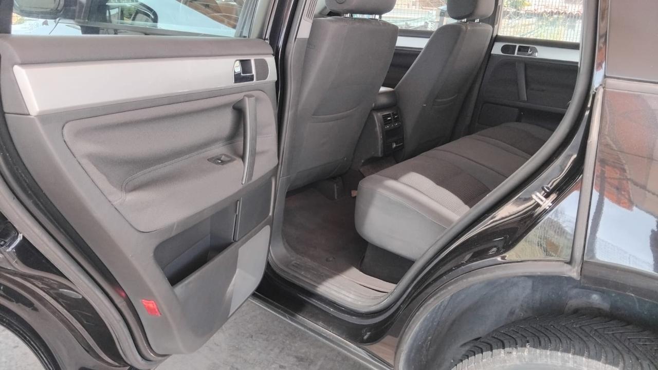 Volkswagen Touareg 2.5 TDI