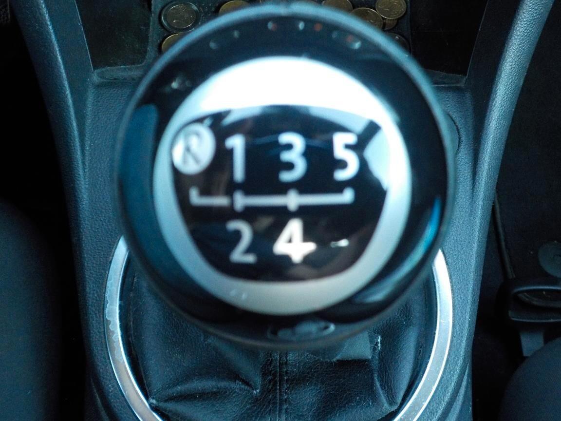 Volkswagen Maggiolino 1.6 TDI Design