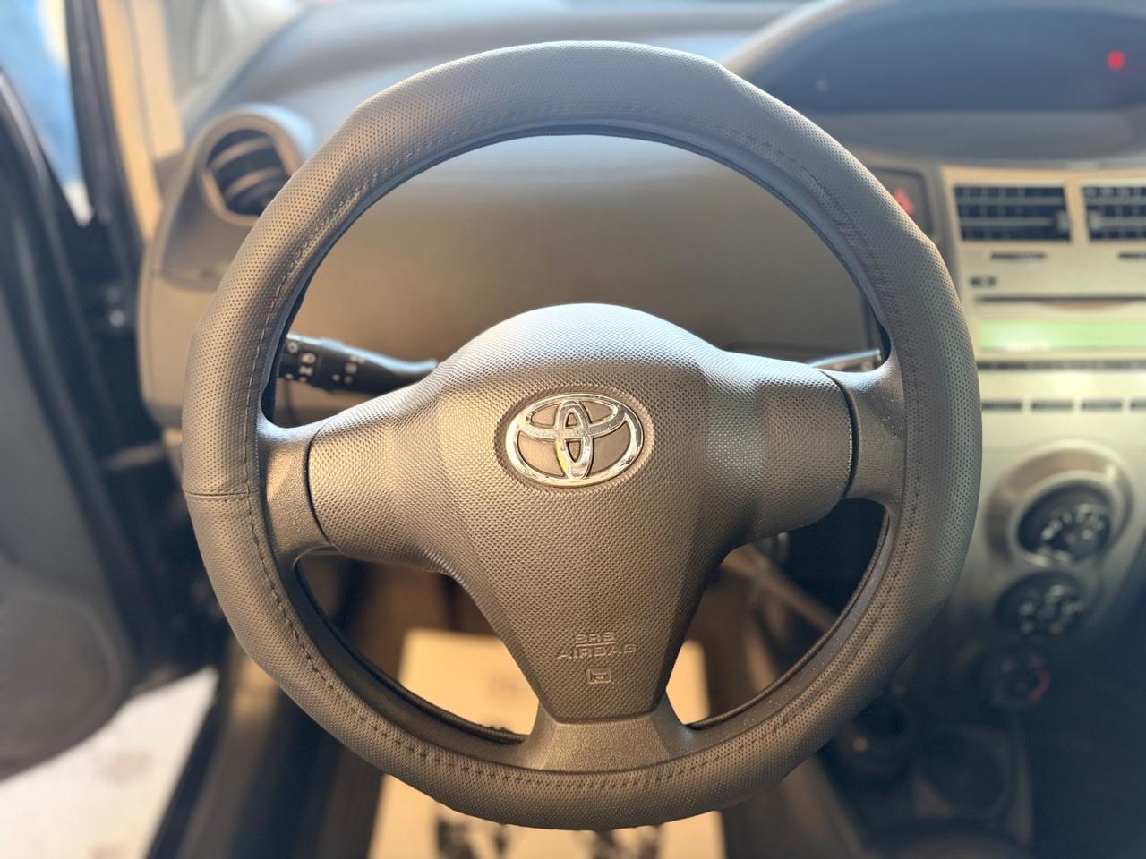Toyota Yaris 1.0 5 porte Now NEOPATENTATI