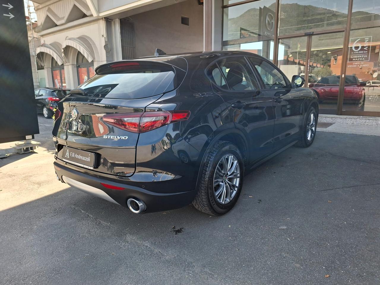 Alfa Romeo Stelvio 2.2 Turbodiesel 160 CV AT8 RWD Business