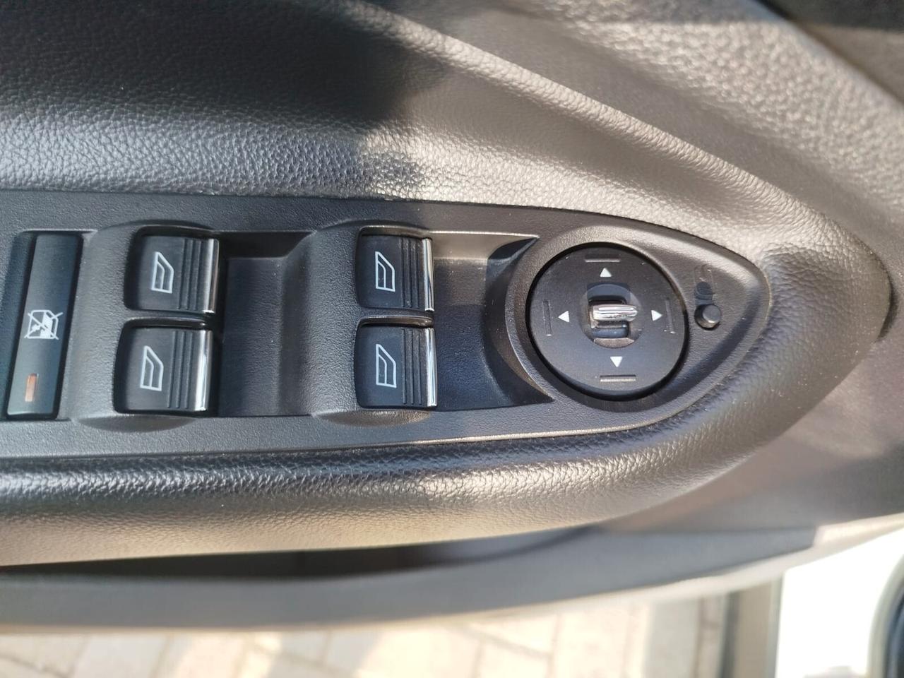 kuga 4wd 2.0-140 cv AUTOMATICA *GARANZIA 12 MESI*