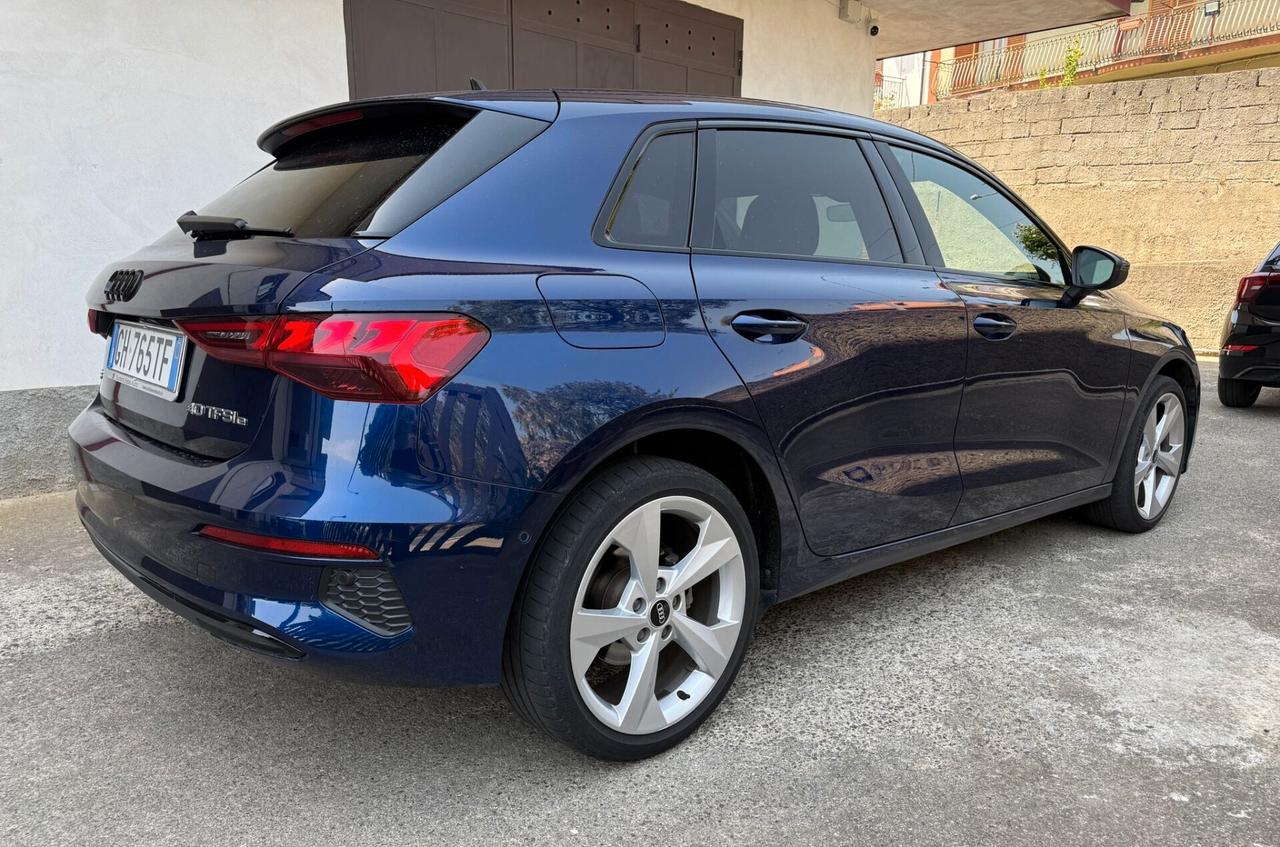 Audi A3 40TFSI 1.5 benzina/elettrica plugin 150+54 cv