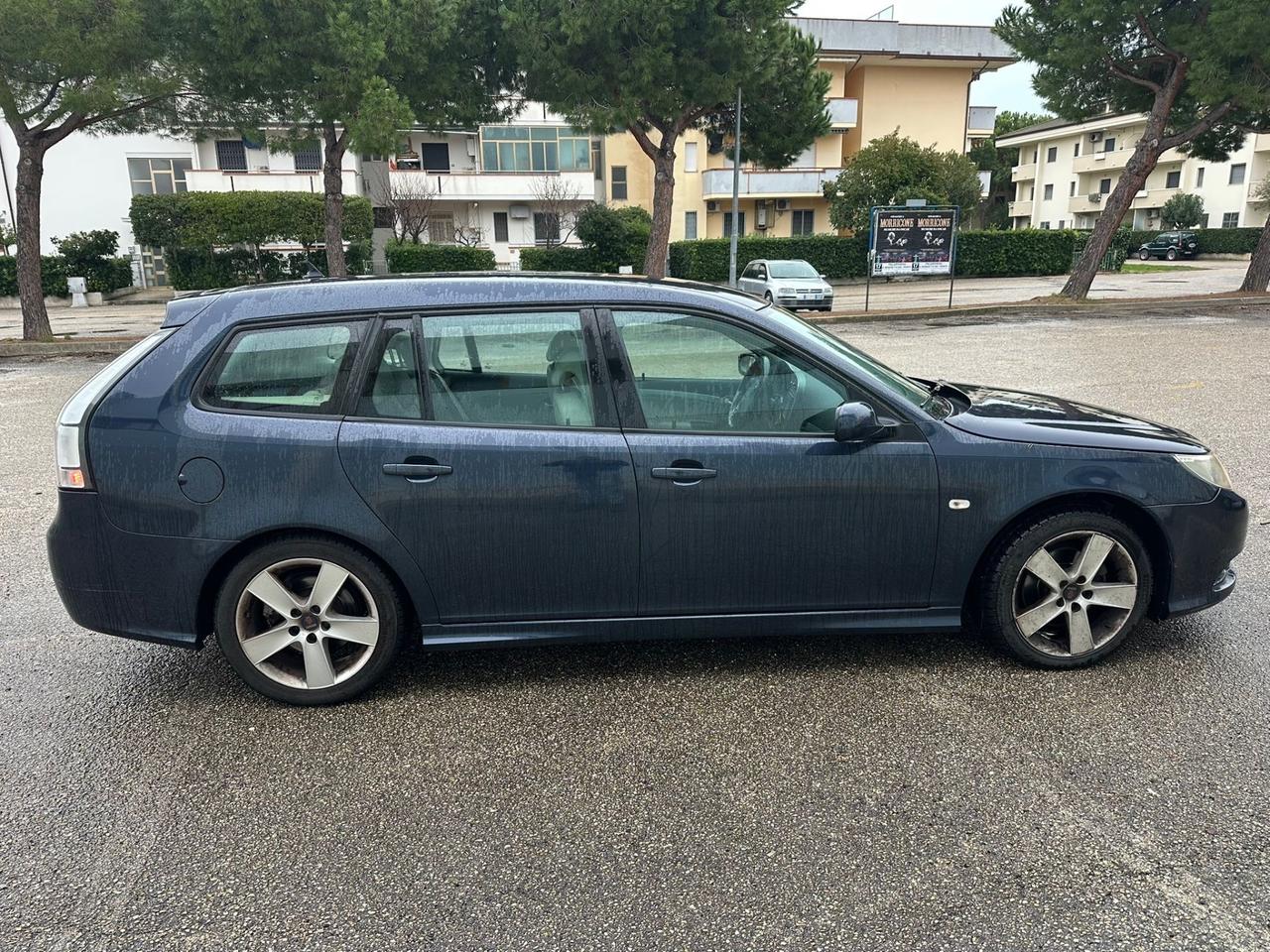 Saab 9-3 SportHatch 1.9 TiD 16V DPF Vector 2008