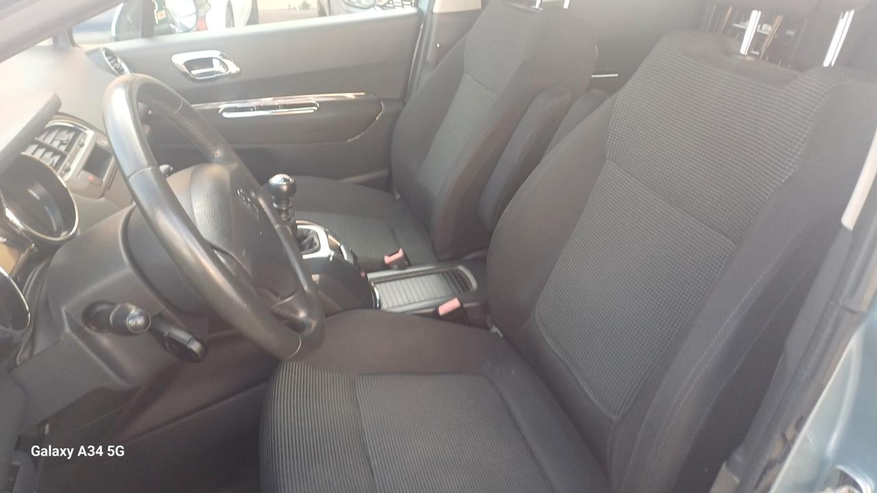 Peugeot 5008 1.6 HDi 112CV Tecno