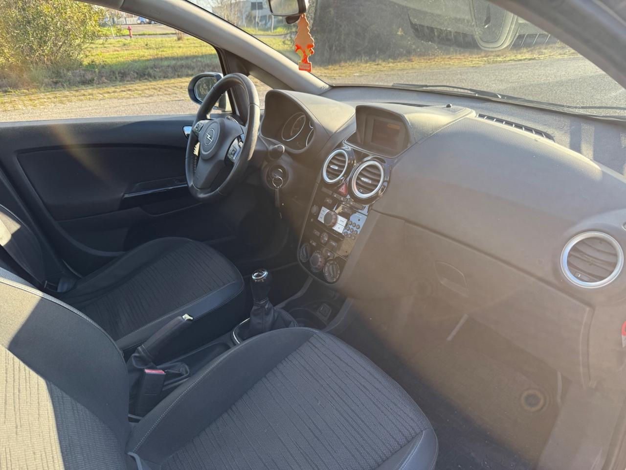 Opel Corsa 1.2 85CV 5 porte GPL-TECH Edition