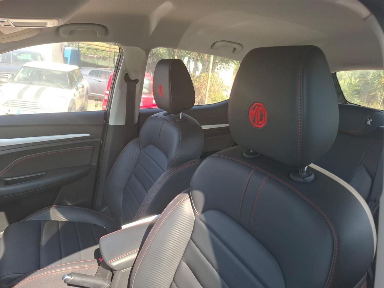 MG ZS VTI TECH SINISTRATA 2024 9000 KM