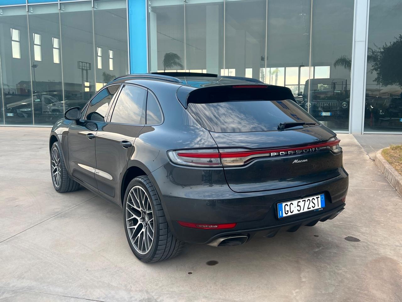 Porsche Macan 245cv Anticipo €13.000 pagamento personalizzato