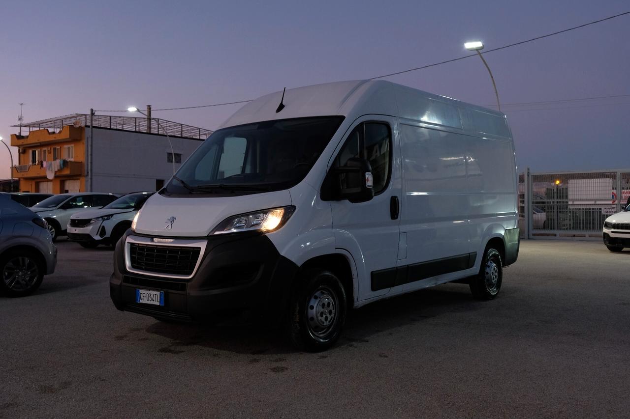 Peugeot Boxer 330 2.2 BlueHDi 140 S&S PC-TN Furgone