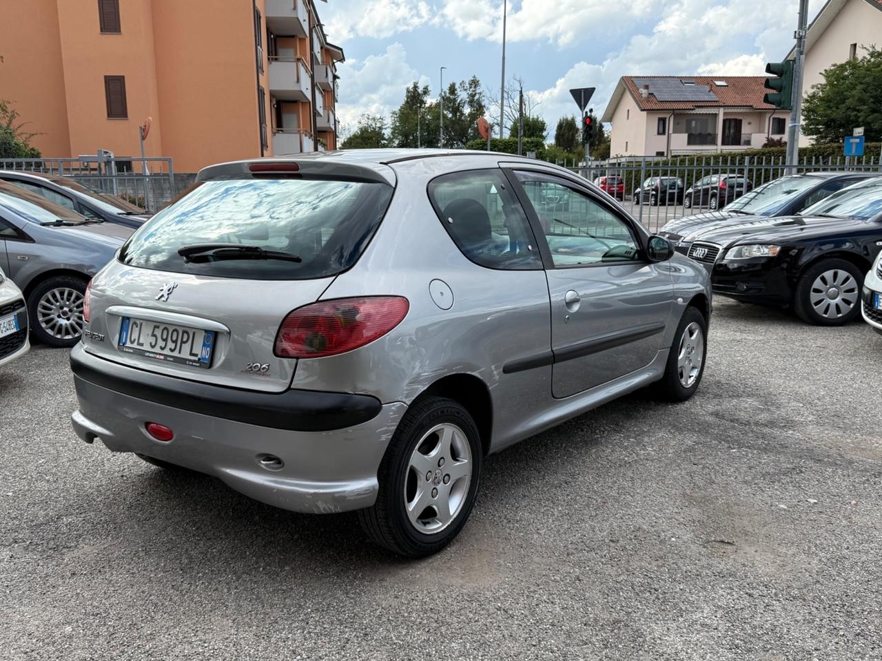Peugeot 206 1.1 3p. XT