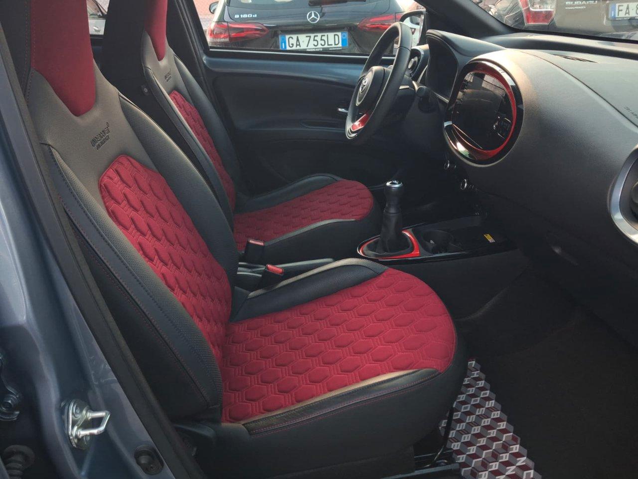 Toyota Aygo X 1.0 Undercover 72cv Jun Takahashi
