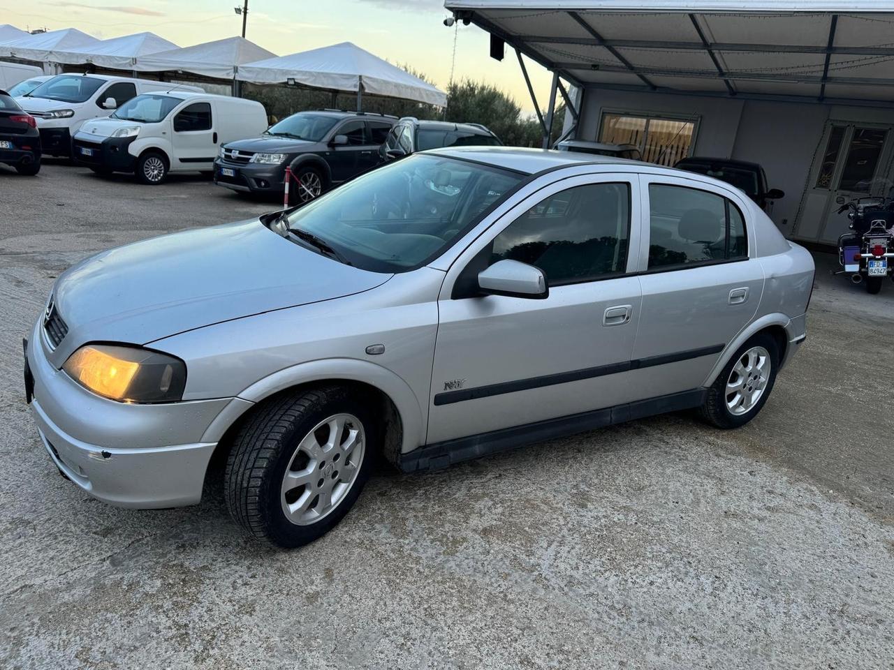 Opel Astra 1.7 16V DTI cat 5 porte 'Njoy SI NEOPATENTATI